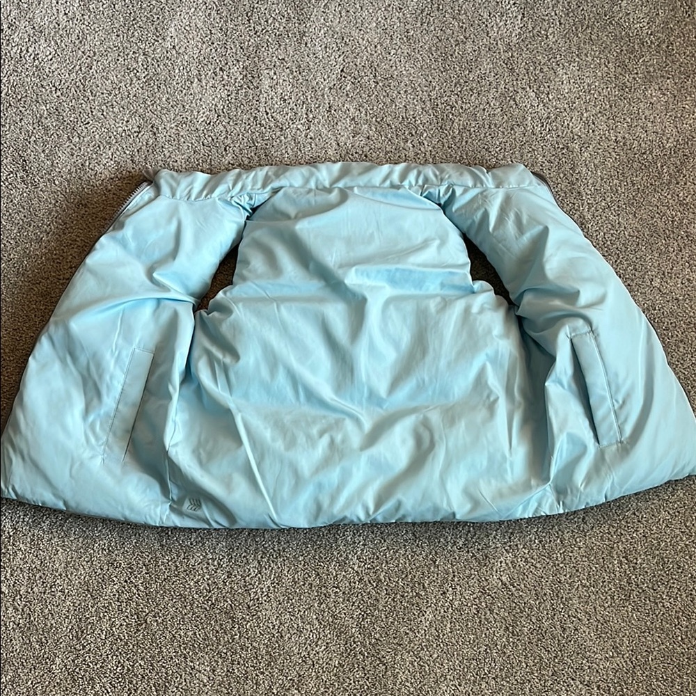 Silver Puffer Vest girls size xl(14) - Picture 3 of 6